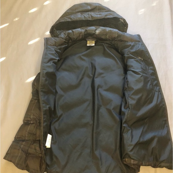 Patagonia Woman’s Goose Down Plaid Puffer Vest With Hood Size Small - Picture 4 of 7